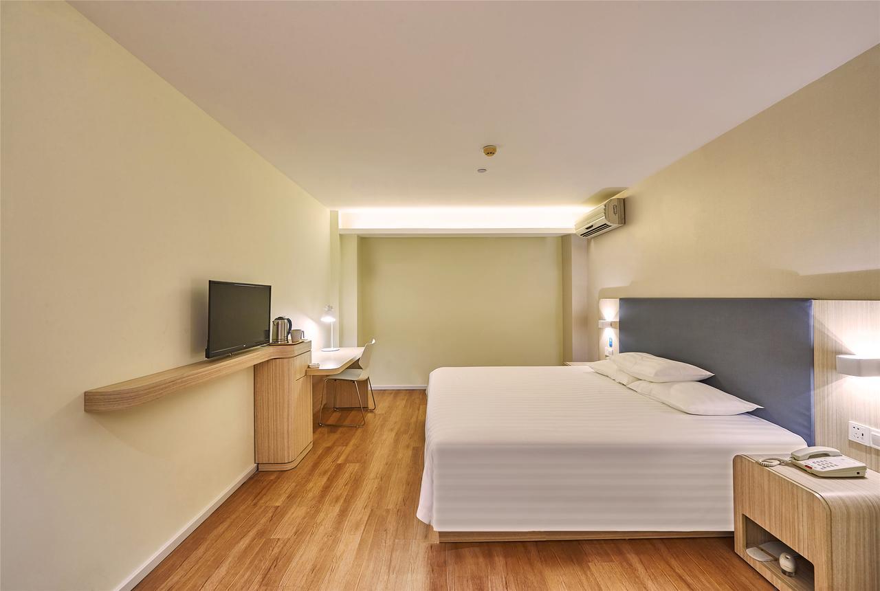 Hanting Express Changxing Island Phoenix Town Shanghai Exterior photo